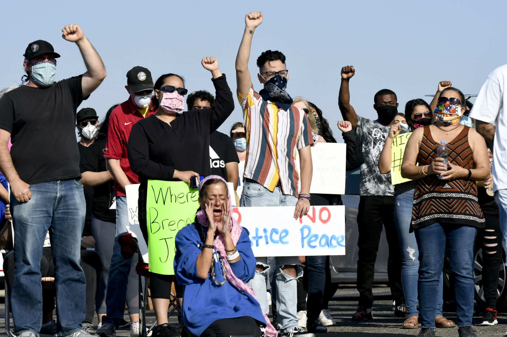 060420 Lompoc NAACP rally 01.jpg